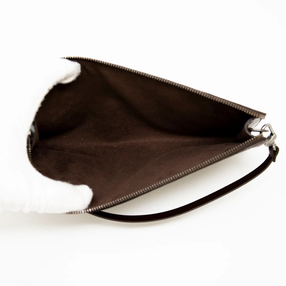 Louis Vuitton Epi Pochette Accesoires - Picture 8 of 12